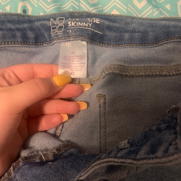 No Boundaries Jeans - Picture 3 of 3